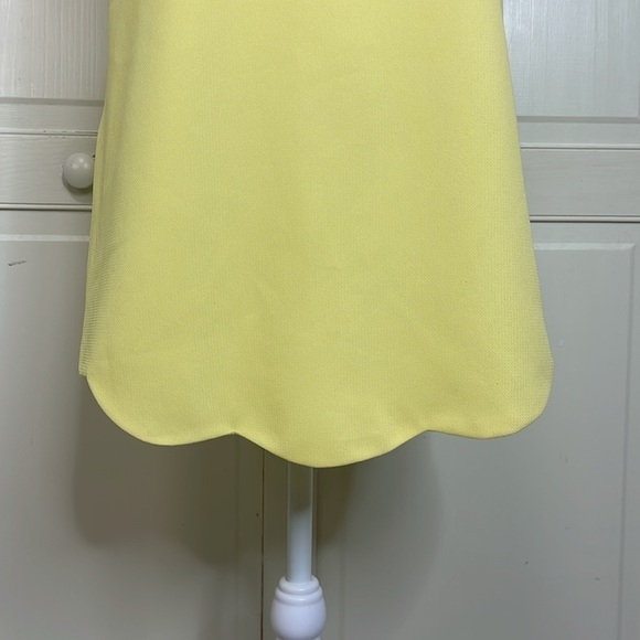 ESLEY Women’s Yellow Scalloped Shift Dress Size L - Picture 3 of 8